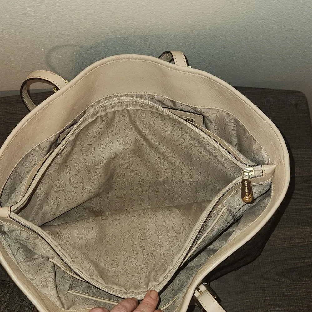 Purse - Picture 7 of 7